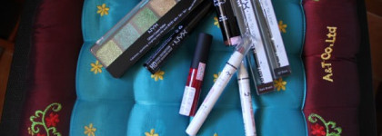 NYXомания!  Помадка NYX Round Lipstick LSS562 Brown Sugar