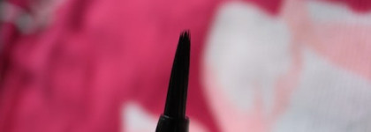 Про подводку  ArtDeco High Precision Liquid Liner 01