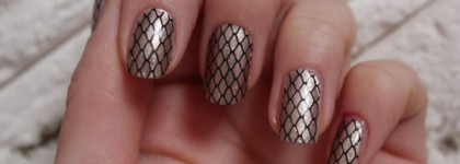 Лаковые полоски Sally Hansen Salon Effects