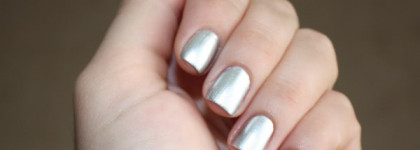 Essie No Place Like Chrome