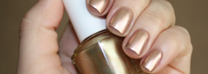 Essie Good as Gold и Essie Penny Talk