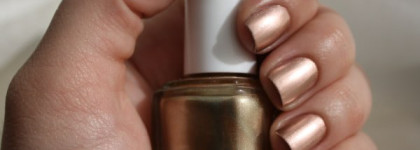 Essie Good as Gold и Essie Penny Talk