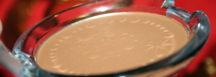 Bronzing Compact  Powder Matt #02 love to be matt - от Essence