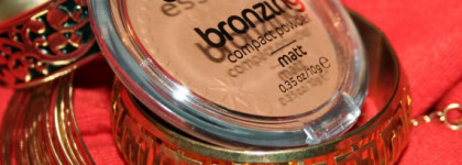 Bronzing Compact  Powder Matt #02 love to be matt - от Essence