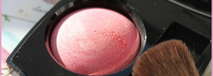 Золотые искорки и морозный румянец вместе с румянами Joues Contraste Powder Blush 170 Rose Glacier от Chanel