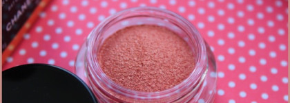 Нежное прикосновение праздника. Chanel Illusion D'ombre Long Wear Luminous Eyeshadow в оттенке №847 Envol. Рождественская коллекция Plumes Precieuses de Chanel