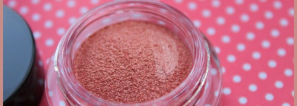 Нежное прикосновение праздника. Chanel Illusion D'ombre Long Wear Luminous Eyeshadow в оттенке №847 Envol. Рождественская коллекция Plumes Precieuses de Chanel