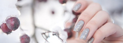 Nubar — White Polka Dot + OPI French Quarter For Your Thoughts