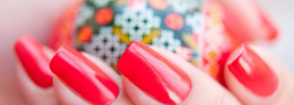OPI — Red Lights Ahead…Where? - Holland Collection Spring 2012