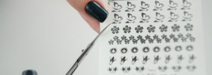 Маникюр с использованием водных наклеек для дизайна ногтей