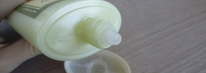 Нежный пилинг Skinfood Pineapple Deep Peeling