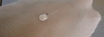 Борьба с расширенными порами продолжается!  Skin food Black Egg Pore Gel Base