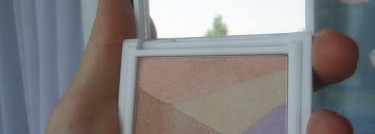 Деликатный шиммер Kiko Origami Petal light 01