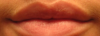 Фруктовый бальзам для губ от tianDe