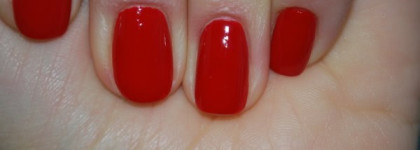Я нашла свой красный цвет в лаке для ногтей Relouis, тон 459