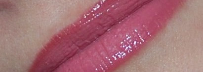 Pupa Miss Pupa Ultra Brilliant Lipstik №102 Candy Nude (tester) и Mary Kay lip liner dusty pink. Помада и карандаш для губ