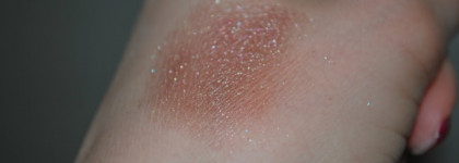 Yves Rocher 100% Natural Origin Loose Pearls – "Кулер натюр" Рассыпчатые тени для век «Минералы и растения» Розовый