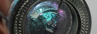 Essie Bobbing for Baubles + Catrice million style effect top coat C05 return of space cowboys