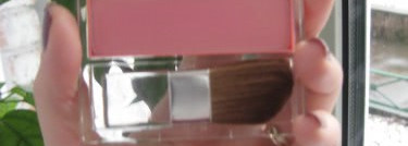 А так хотелось персика...но в итоге - Clinique Blushing Blush Powder Blush Компактные румяна № 110 Precious Posy (обновленные свотчи)