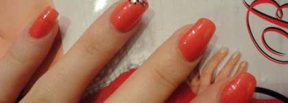 Наклейки для ногтей Avon