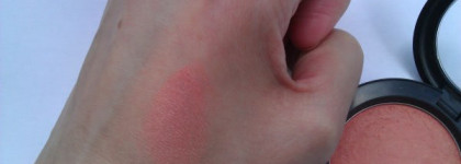 Первая встреча : Румяна MAC Powder Blush-Style