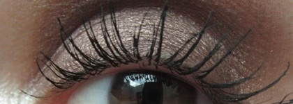 Когда хочется чего то новенького: тени Mac  Paint Pot в оттенке Constructivist