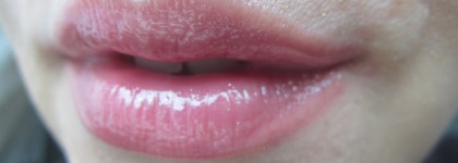 Chanel  Lèvres Scintillantes  Glossimer - 172 Rose Sauvage