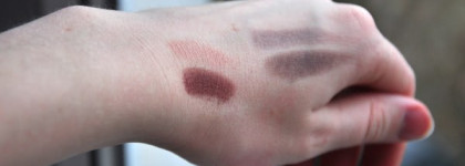 Кофейные тени Gоsh Matt Duo Eye Shadow (001 Brown Base) в сравнении с Lumene Arctic Duet (09 Sonnet for Autumn)