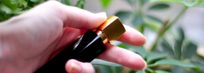 I've got a Lover with Chanel Rouge Allure № 09