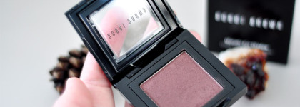 Идеальные тени для голубых глаз - Bobbi Brown Metallic Eye Shadow в оттенке Cognac
