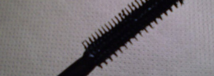 Неоднозначная подкручивающая суперчерная тушь Pupa Ultraflex Mascara Ultra Incurvante