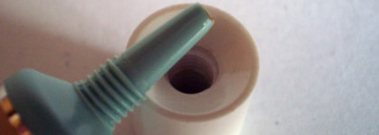 Маскирующий карандаш для проблемной кожи Clinique Anti-blemish Solutions Clearing Consealer (shade 01)