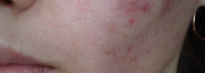 Увлажняющий тональный крем для сияния кожи Guerlain Parure de Lumière (оттенок 01 beige pale)