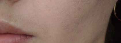 Увлажняющий тональный крем для сияния кожи Guerlain Parure de Lumière (оттенок 01 beige pale)