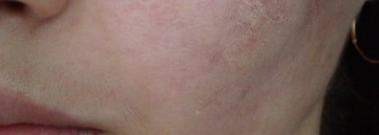 Увлажняющий тональный крем для сияния кожи Guerlain Parure de Lumière (оттенок 01 beige pale)