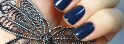 Зимний маникюр с  Dance Legend  №416 + Dotty top