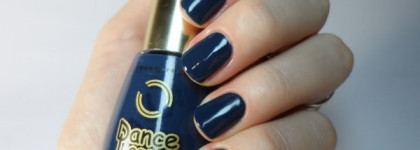 Зимний маникюр с  Dance Legend  №416 + Dotty top