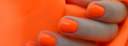 China Glaze Nail Lacquer With Hardeners - Orange Knockout