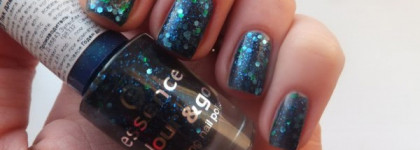Лак для ногтей Essence Color & Go №78 Blue Addicted