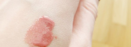 Соблазнительный итальянец Kiko Extra Volume Lipgloss 09