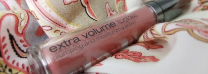 Соблазнительный итальянец Kiko Extra Volume Lipgloss 09