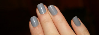 Наступление "серых" или лак  Rimmel  #805 Grey Matter