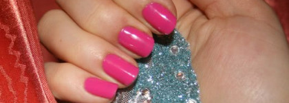 Незамысловатый Новогодний маникюр с Rimmel #250