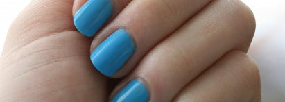 Небо на ногтях с лаком Golden Rose #204