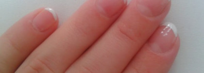 Лак для французского маникюра Эйвон