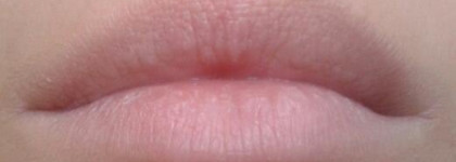 Это  помада  Lumene Natural code оттенок 3 (nuge beige)