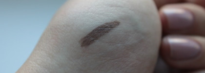 Он начал набирать популярность. Just Make Up BrowGel №418