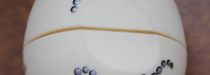 Рождественский бальзам для губ eos Lip Balm