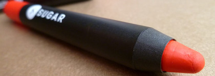 Дерзко-ярко. Sugar Matte As Hell Crayon Lipstick 06 Coraline Jones