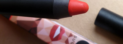 Дерзко-ярко. Sugar Matte As Hell Crayon Lipstick 06 Coraline Jones